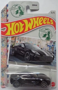 2022 Hot Wheels WORLD CLASS RACE Aston Martin One-77 3/5 (United Kingdom) - Picture 1 of 2