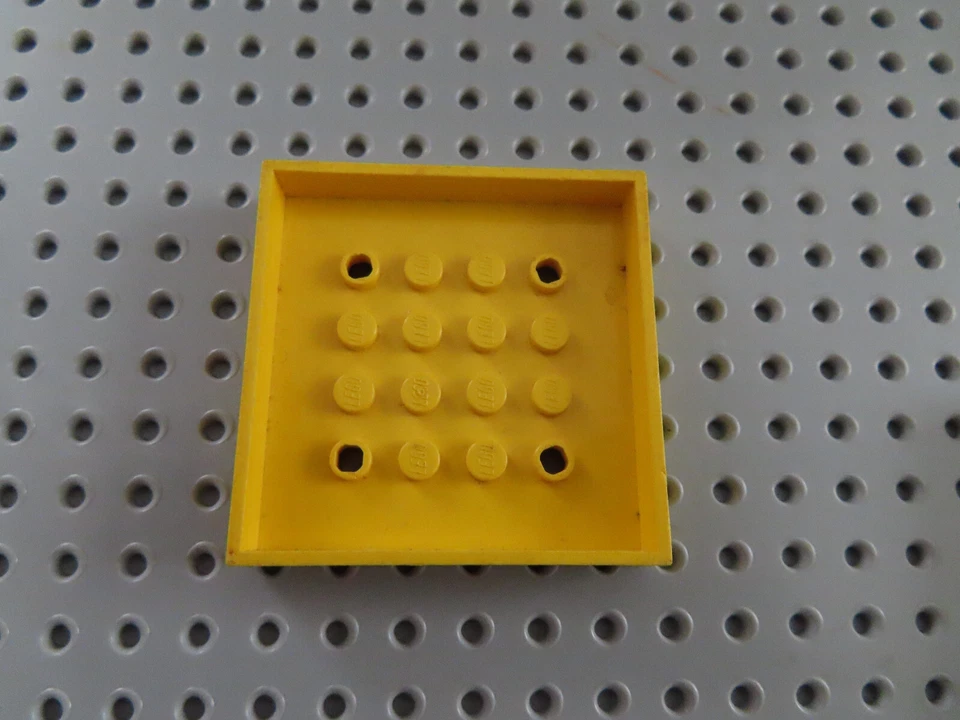 Lego 1 x Container Box Boden Fabuland Dach 4452 gelb 6x6  3627 3624 - Bild 1 von 1