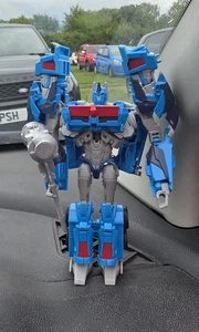 Transformers Prime Ultra Magnus Action Figure - Picture 1 of 2