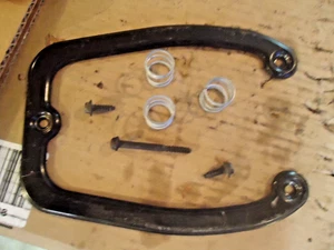 GHT225 WEED EATER HEDGE TRIMMER  LOWER VIBRATION PLATE WITH SPRINGS  - Picture 1 of 1