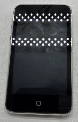 Apple iPod touch 3rd Generation Black (32 GB) - Image 1 of 4