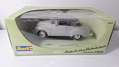 Modellauto 1/18 Auto Union 1000S Coupé grau Revell in OVP - Bild 1 von 4