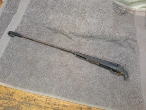 Vintage Toyota Pickup Truck Wiper Arm Blue Broken Mount - Foto 1 di 8