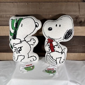 Set Of 2 Peanuts Snoopy Pillows Sherpa Christmas Presents  Decor NWT - Picture 1 of 4