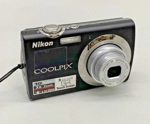 Nikon COOLPIX S230 Digital Camera w. Battery 10.0 MP 3X Zoom Black -Fair - Picture 1 of 6