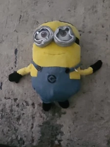 Juguete de peluche Despicable Me MINION GRANDE 18" - Imagen 1 de 3