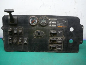 USED FREIGHTLINER INSTRUMENT DASH CLUSTER M39948 TEMP GAUGE FACE BROKEN - Bild 1 von 12
