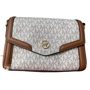 Michael Kors Women’s Logo Freya Small Crossbody Vanilla & acorn NWD - Picture 1 of 2