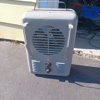 Intertek 1500w Watt Portable Space Heater.                                       - Image 1 of 4