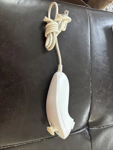 Controller Nunchuck bianco OEM NINTENDO WII originale ufficiale RVL-004 testato - Foto 1 di 2