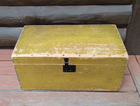 Early Antique Folk Art Grain Painted Mustard Wooden Blanket Storage Chest Trunk Cover