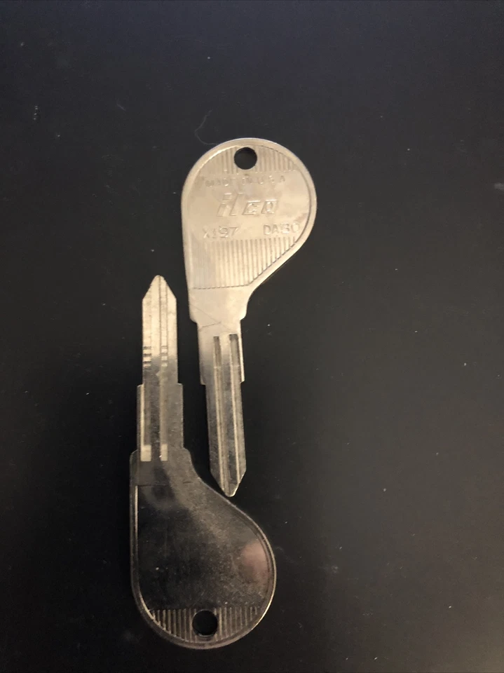 Заготовка для ключа DA30 2 клавиши для Nissan 280 и 300 ZX лет 1984-96 - Изображение 1 из 1