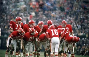 Foto publicitaria del mariscal de campo de los Kansas City Chiefs Len Dawson equipo motivador 8x10 - Imagen 1 de 1