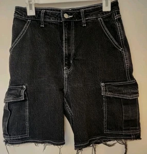 Wild Fable Womens Cargo Shorts Size 10/30R Black Jean Shorts  - Picture 1 of 3