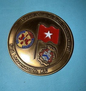 Deputy chief of staff training West Fort Leavenworth Kansas challenge coin - Picture 1 of 6