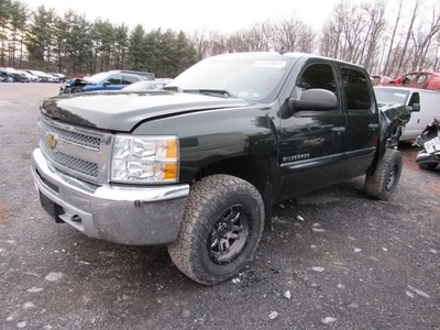 AC Condenser Fits 99-14 SIERRA 2500 PICKUP 1016700 - Imagem 1 de 4