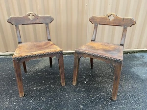 Pair 2 Oak Chairs French Gothic Leather Spanish Revival Hand Made Great Patina - Picture 1 of 12