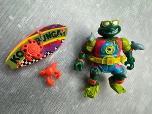 De colección TMNT Sewer Surfer Mike 1990 Playmates Teenage Mutant Ninja Turtles - Imagen 1 de 10