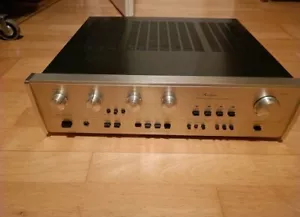 Accuphase E204 High End Vollverstärker - Bild 1 von 9
