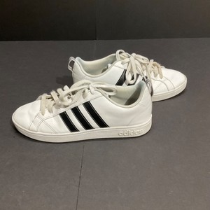 white adidas black stripes