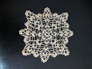 Deckchen, gehäkelt, neu - Bild 1 von 1