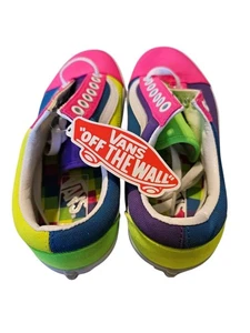 VANS Old Skool Unisex Canvas Sneakers Men's 7, Women's 8.5 Neon - Picture 1 of 9