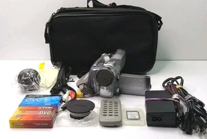 Canon Elura 90 MiniDV Silver Digital Video Camcorder & Accessories Working - Picture 1 of 23