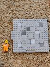 Lego 16x16 Studded Raised Base Plates - Piece 15623 With 1 Minifig