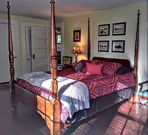 Antique Queen Size Cherry Wood Bed Frame with Headboard and Mattress Set 