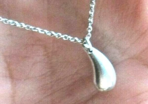 Tiffany & Co. Sterling Silver Comma / Teardrop Pendant Necklace 16" Chain - Picture 1 of 6
