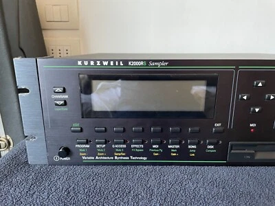 Kurzweil K2000 RS Sampler (with original manuals) - Rack Synth Synthesizer - Image 1 of 4