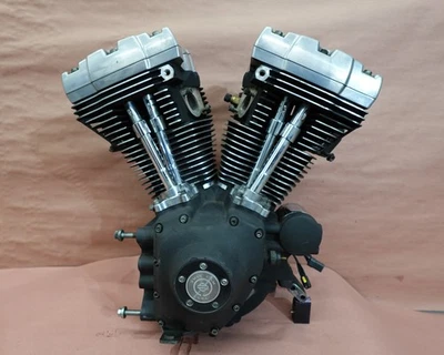 2007-2011 Harley Davidson Dyna Street Bob FXDBI 完整发动机电机 — 第 1/4 张图片