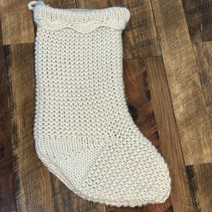Medias de Navidad Threshold Studio McGee Target festoneadas cremas gruesas LEER - Imagen 1 de 10