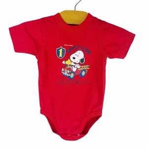 Vintage Baby Snoopy Kleinkind roter Body Einteiler Feuerwehr Rettungsteam 3-6 Monate - Bild 1 von 7
