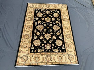 Afghanischer Handgeknüpfter Floral Wollteppich, Schwarz & Beige Traditionell Orientteppich - Bild 1 von 12