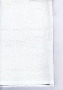 Fat Quarter 16 Count Antique White Aida Cross Stitch Fabric  50cm x 55cm - Picture 1 of 1
