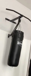 Badcompany Boxsack gefüllt, 90x30 mit Wandhalterung/Klimmzugstange  - Bild 1 von 3