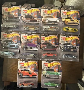 Hot Wheels 2016 Garage Series Autos Komplettsatz 10 Autos - Bild 1 von 18