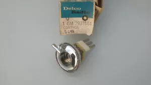 1971-1972; Buick Riviera, Electra, Centurion, Lesabre - Reedición Radio Fader #7931554 - Imagen 1 de 1
