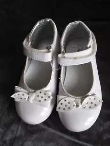 cupcake Couture Lackschuhe Schuhe weiß mit Strasssteine Gr. 24 festlich - Bild 1 von 6