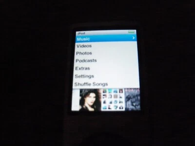 Reproductor de iPod Nano + Memorex Doc Station Foto 1 de 4