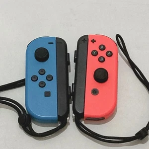 Nintendo Switch Joy-Con Set Red Blue with Straps - Picture 1 of 7