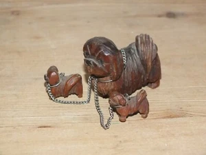Chien et chiots Pékinois - Miniatures en bois sculpté - Vitrine, curiosité - Imagen 1 de 4