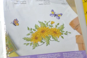 Vtg  BUCILLA WILDFLOWER  daisy butterfly APRON CROSS STITCH KIT  AM - Picture 1 of 10