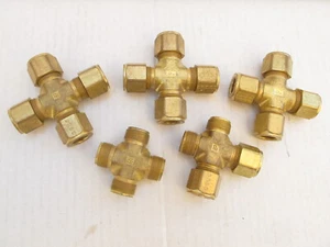  Parker Brass 1/2" Union Cross Tube Fittings - Lot of (5) - Picture 1 of 3