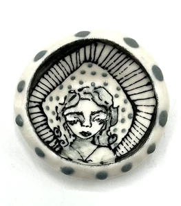 Miniature Bowl Hand Painted Artisan Creepy Face Big Eyes Spider 2" Signed - Picture 1 of 6