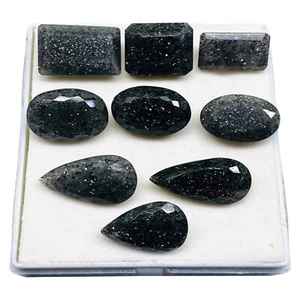 9 Pezzi Pietra Solare Nera Naturale 23-32mm Taglio Misto Pietre Preziose Sfaccettate Sciolte 259,85 Cts - Foto 1 di 9