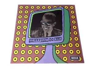 JEFF GOLDBLUM - PLAYS WELL WITH OTHERS - LTD SIGNED VINYL 12" - Bild 1 von 3