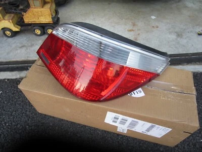 08 09 2010 BMW 528i 535i 550i Rear Right Passenger Side Tail Light - Ships Free Foto 1 de 4