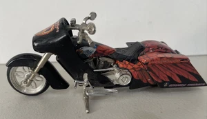 Moto Arlen Ness Moto Fuorilegge Acciaio Iron Legends Scala 1:18 #99210 - Foto 1 di 4